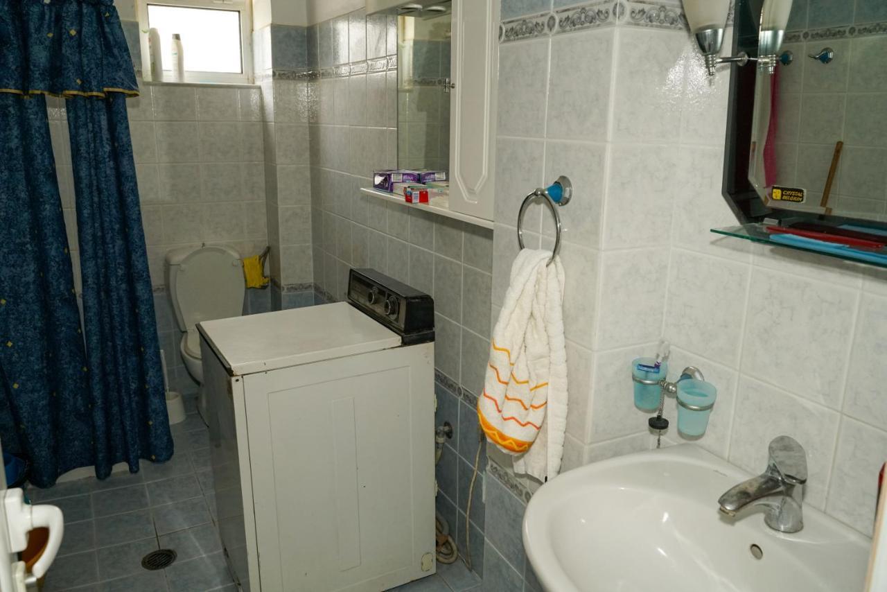 Connie'S Apartments Sarande Exterior photo